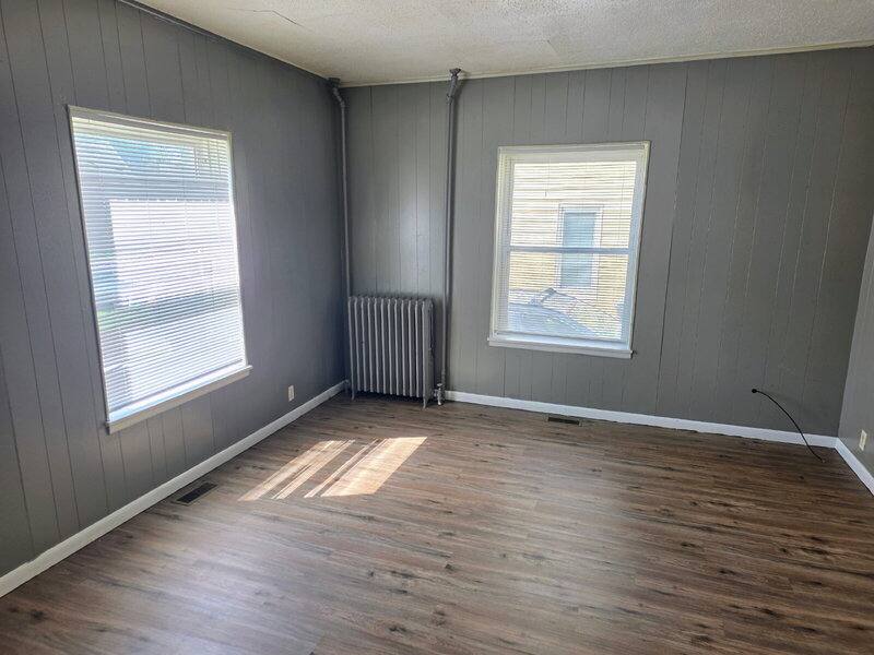 Apartment for rent at 1301 E 12th St #2, Des Moines, IA 50316