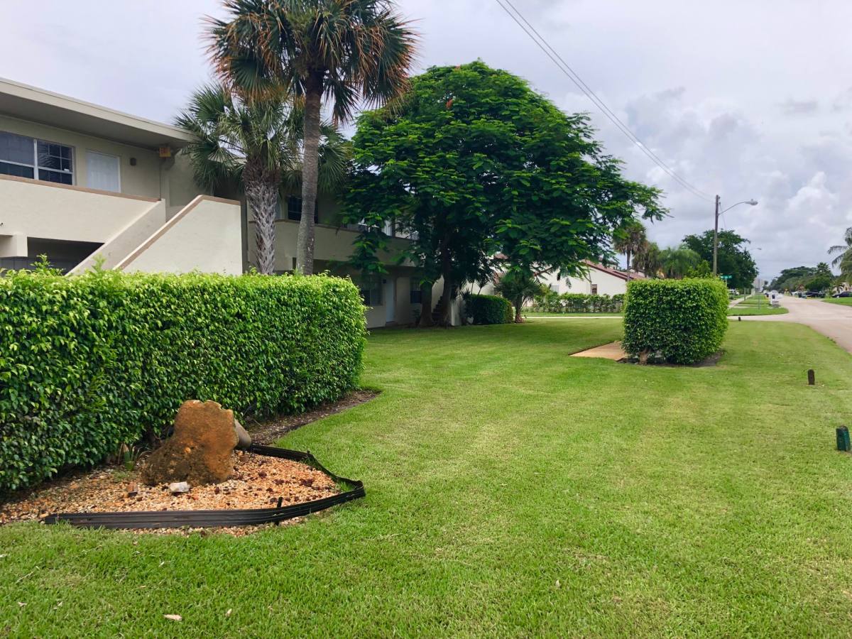 Apartment for rent at 4670 NE 5th Ave, Boca Raton, FL 33431