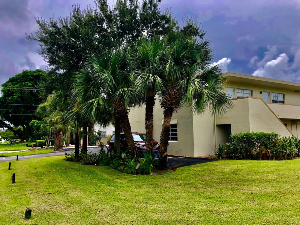 Apartment for rent at 4670 NE 5th Ave, Boca Raton, FL 33431
