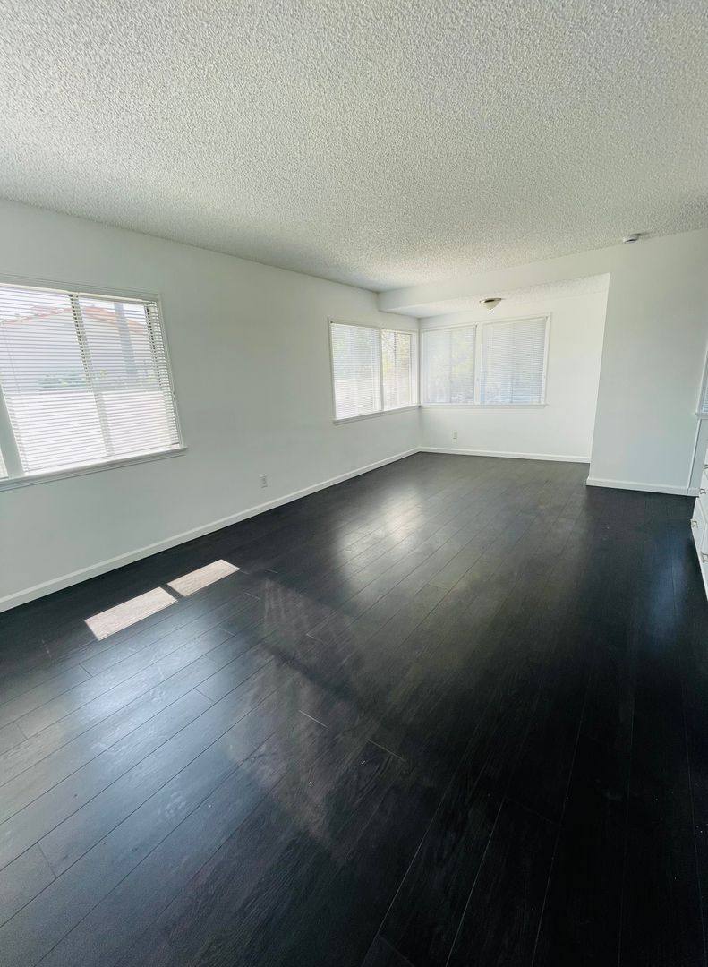 Apartment for rent at 408-410 E Elk 409-413 Lomita, Glendale, CA 91205