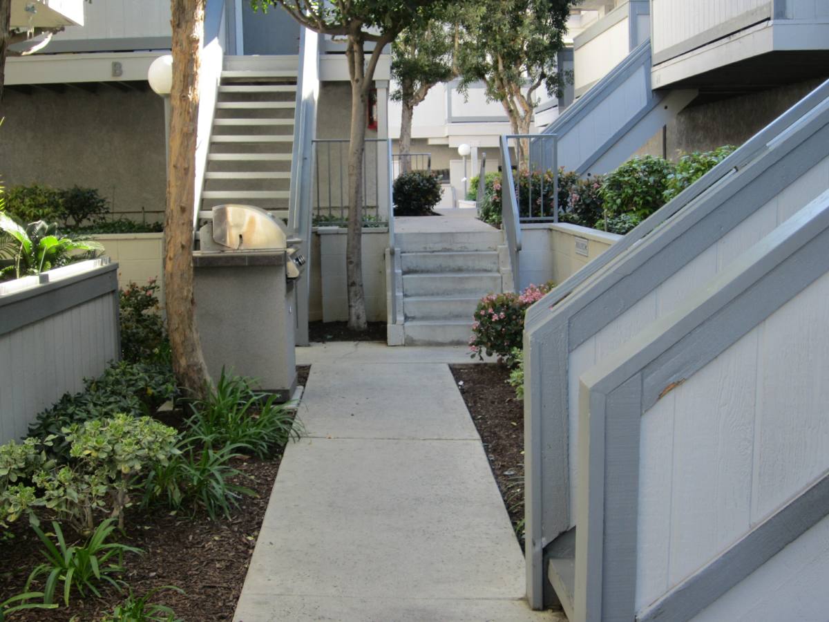 Apartment for rent at 825 Center St #D222, Costa Mesa, CA 92627
