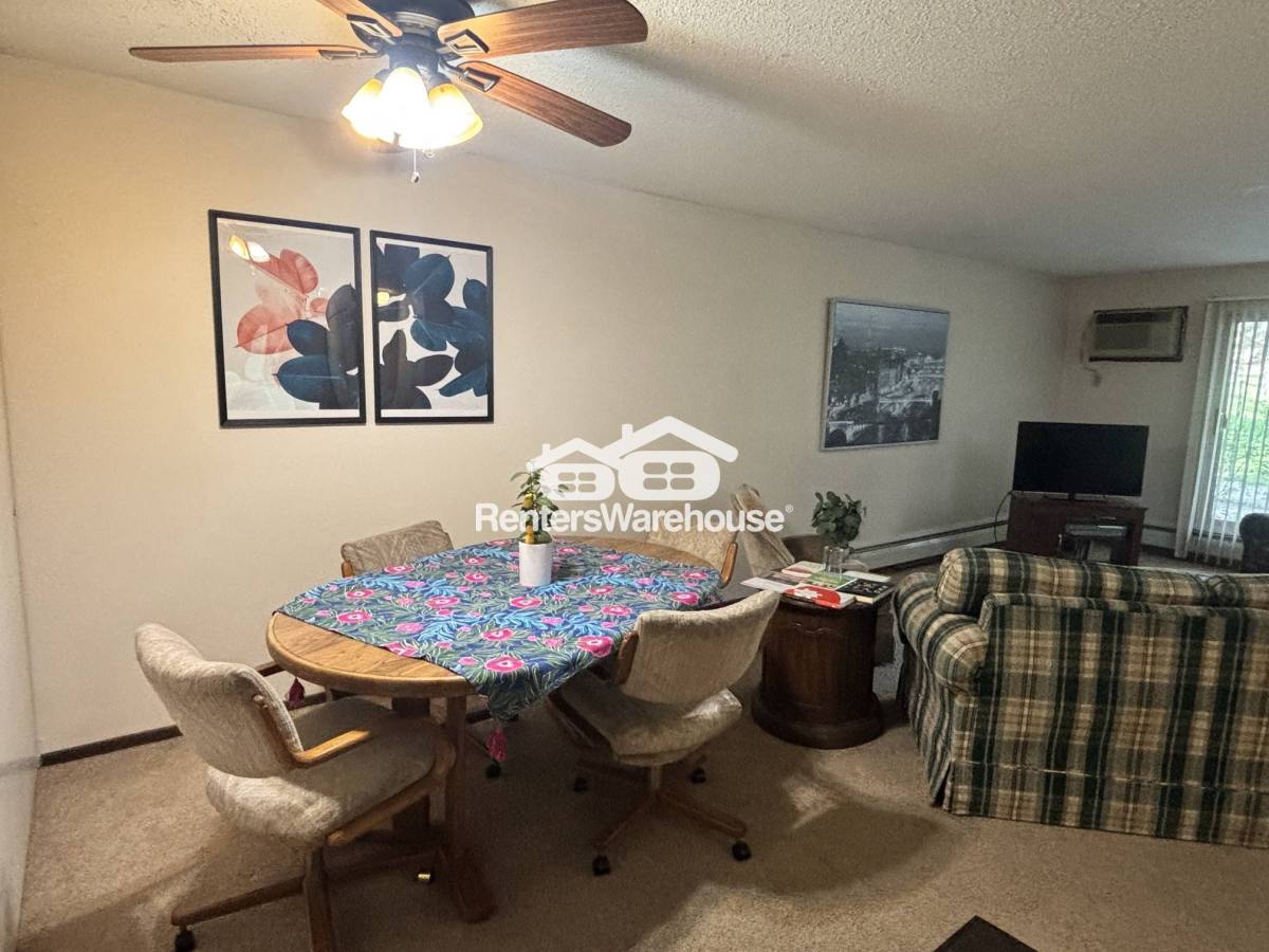 Condo for rent at 1700 Four Oaks Rd #124, Saint Paul, MN 55121