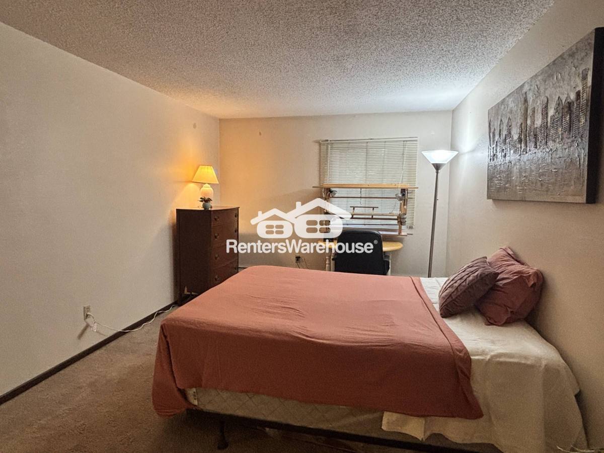 Condo for rent at 1700 Four Oaks Rd #124, Saint Paul, MN 55121