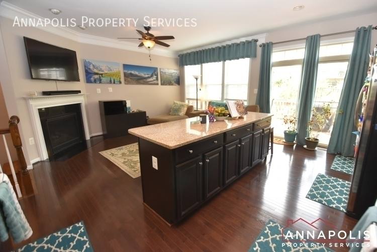 Townhouse for rent at 806 Nancy Lynn Lane, Arnold, MD 21012