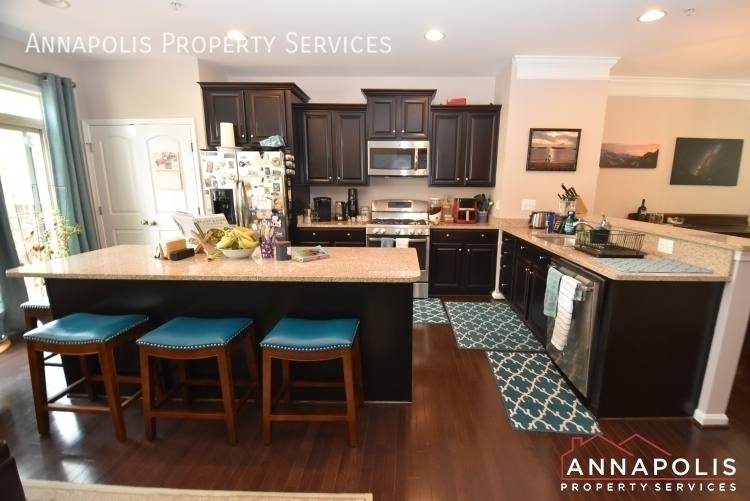 Townhouse for rent at 806 Nancy Lynn Lane, Arnold, MD 21012
