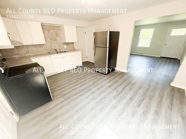 Apartment for rent at 2114 Market Ave N #2, Canton, OH 44714