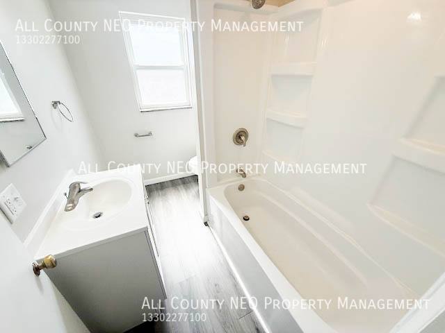 Apartment for rent at 2114 Market Ave N #2, Canton, OH 44714
