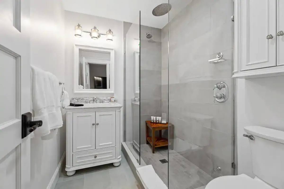 Apartment for rent at 20 Hobart St - 1st Floor, New Haven, CT 06511
