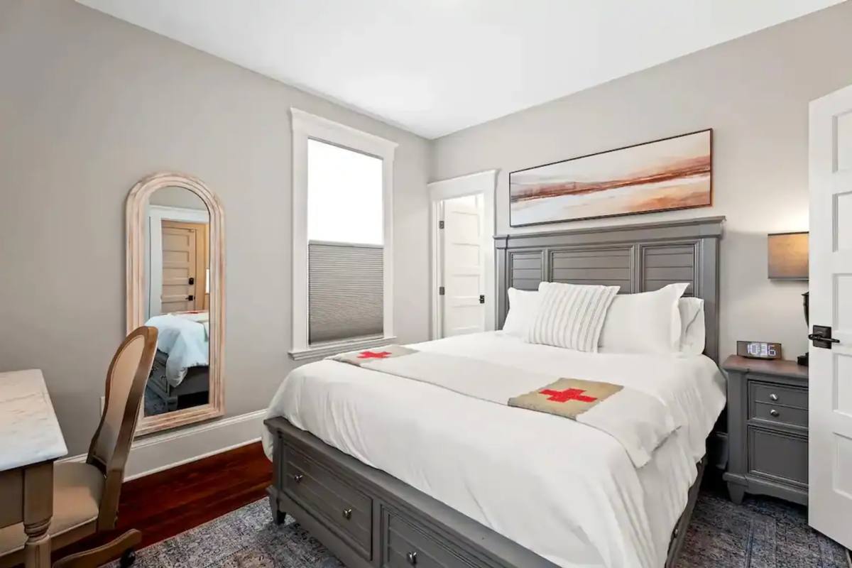 Apartment for rent at 20 Hobart St - 1st Floor, New Haven, CT 06511