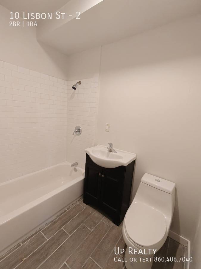 Apartment for rent at 10 Lisbon St #2, Hartford, CT 06106