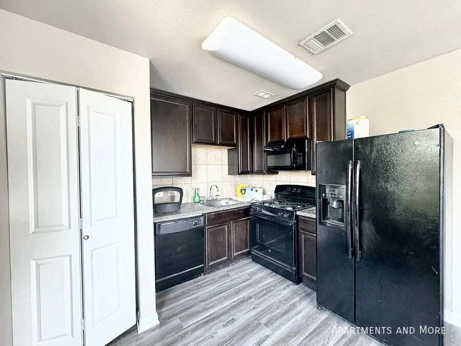 Apartment for rent at 315 Rachel St #C, San Marcos, TX 78666