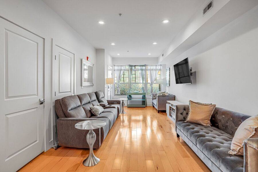 House for rent at 816 Kennedy St NW #2, Washington, DC 20001