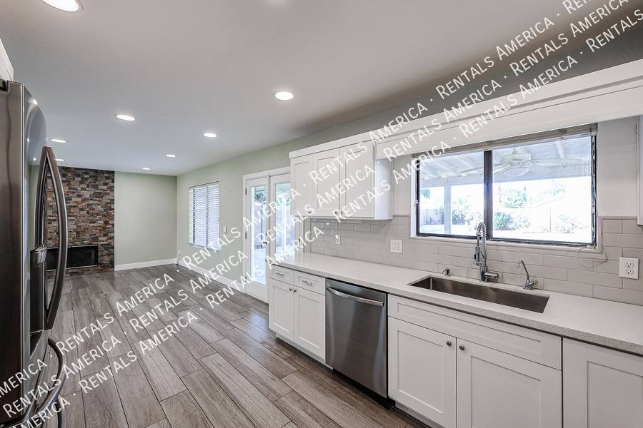 House for rent at 22442 N 21st St, Phoenix, AZ 85024