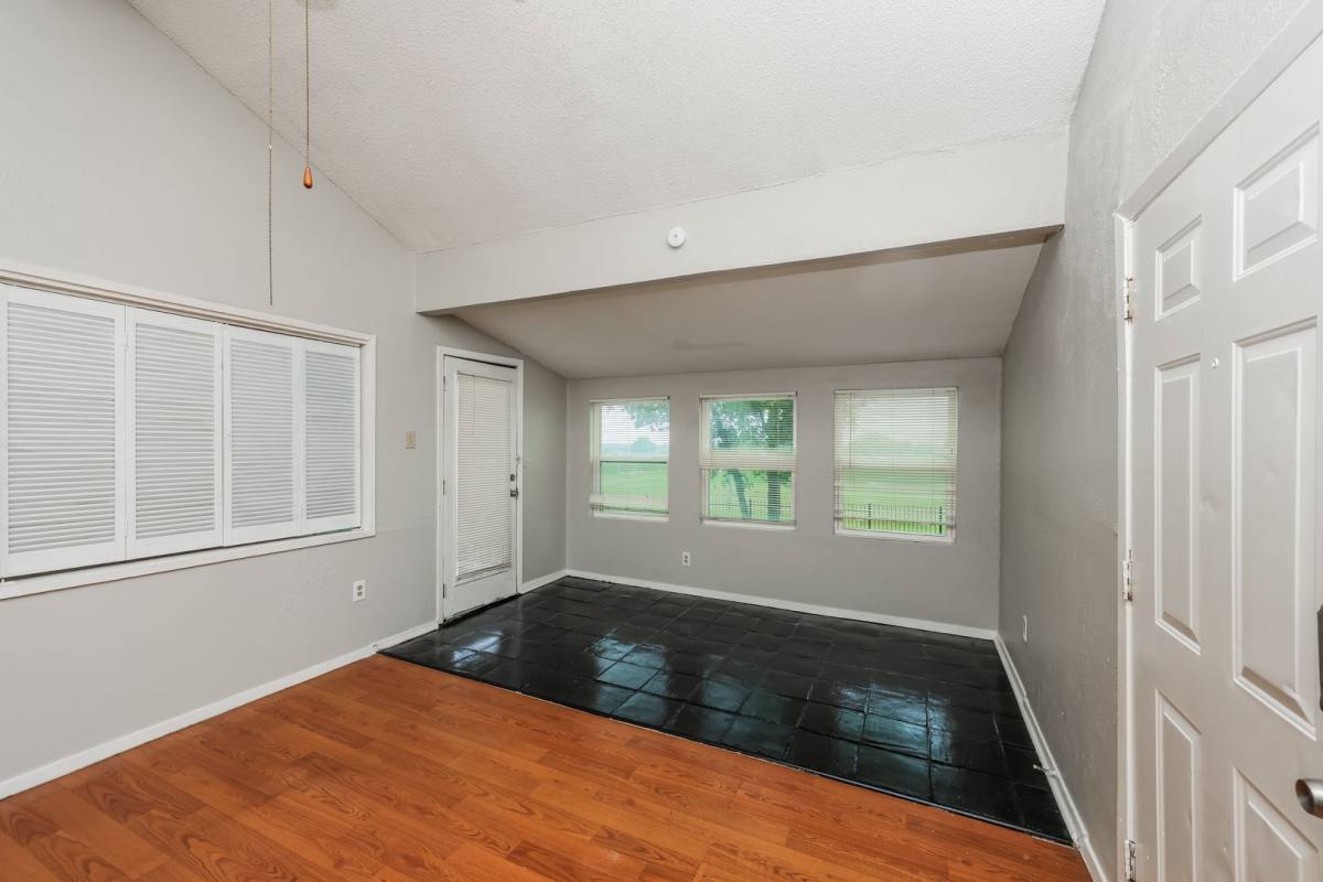 Apartment for rent at 9696 Walnut St, Dallas, TX 75243