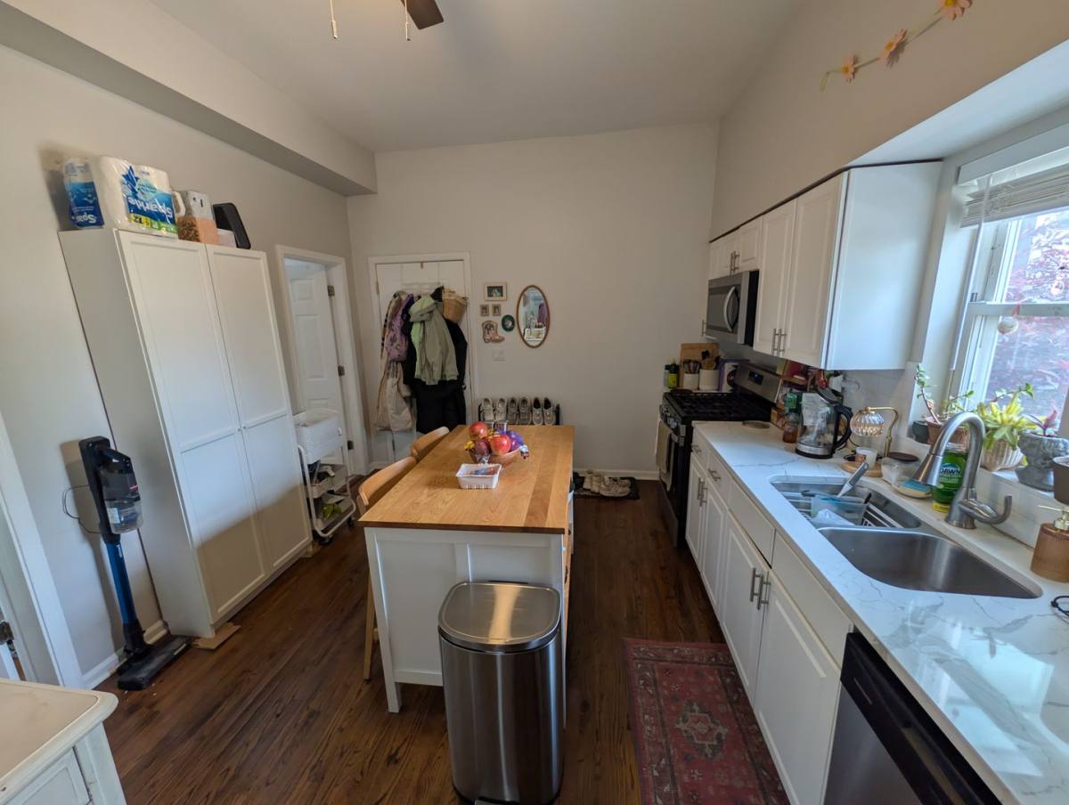 Apartment for rent at 2522 W Cortland St, Chicago, IL 60647