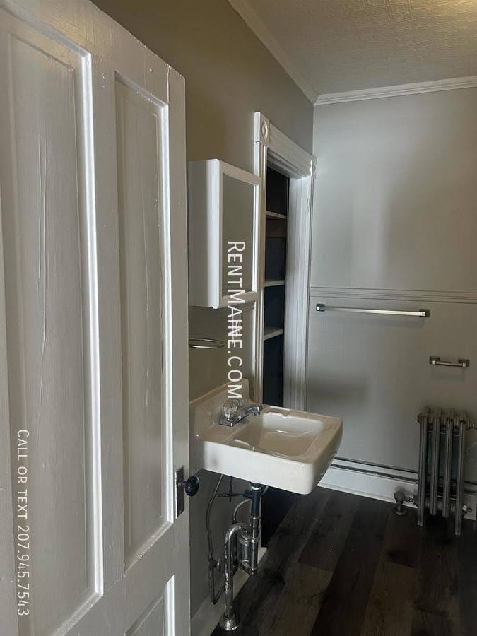 Apartment for rent at 591 Main St #12, Bangor, ME 04401