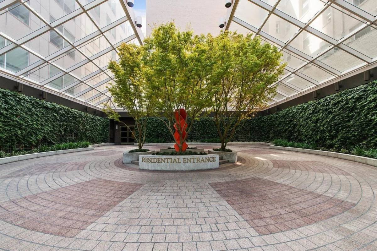 Condo for rent at 333 Bush St #3806, San Francisco, CA 94104