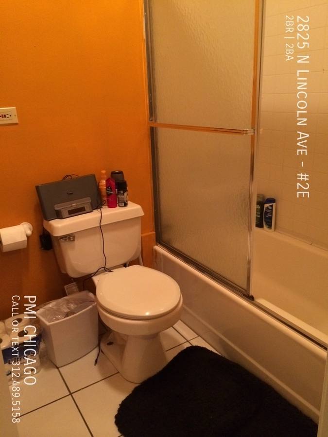 Apartment for rent at 2825 N Lincoln Ave #2E, Chicago, IL 60657