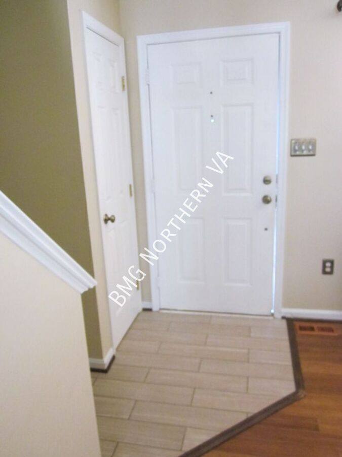 Townhouse for rent at 14306 Newbern Loop, Gainesville, VA 20155