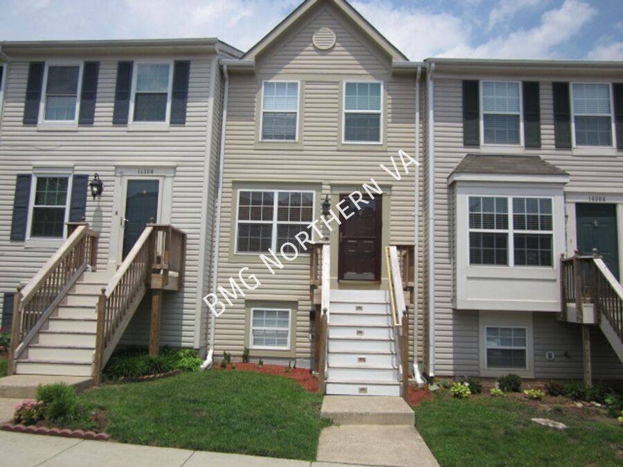 Townhouse for rent at 14306 Newbern Loop, Gainesville, VA 20155