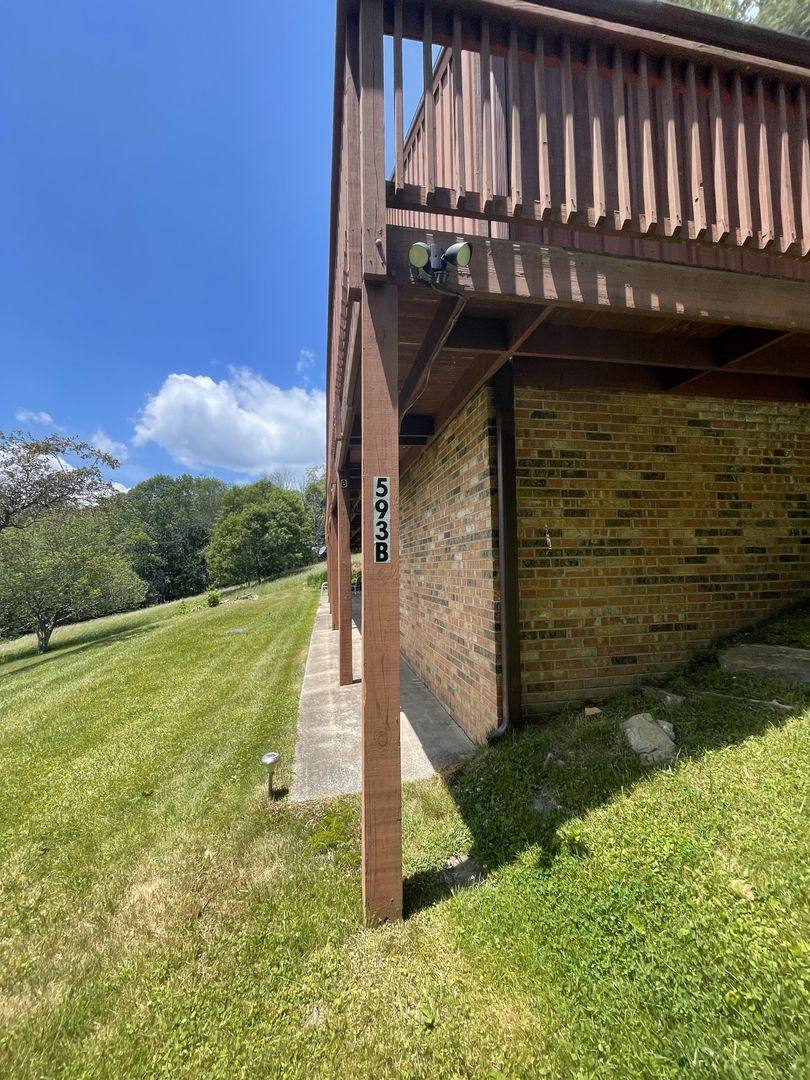 Apartment for rent at 593-B Pinnacle Dr, Boone, NC 28607