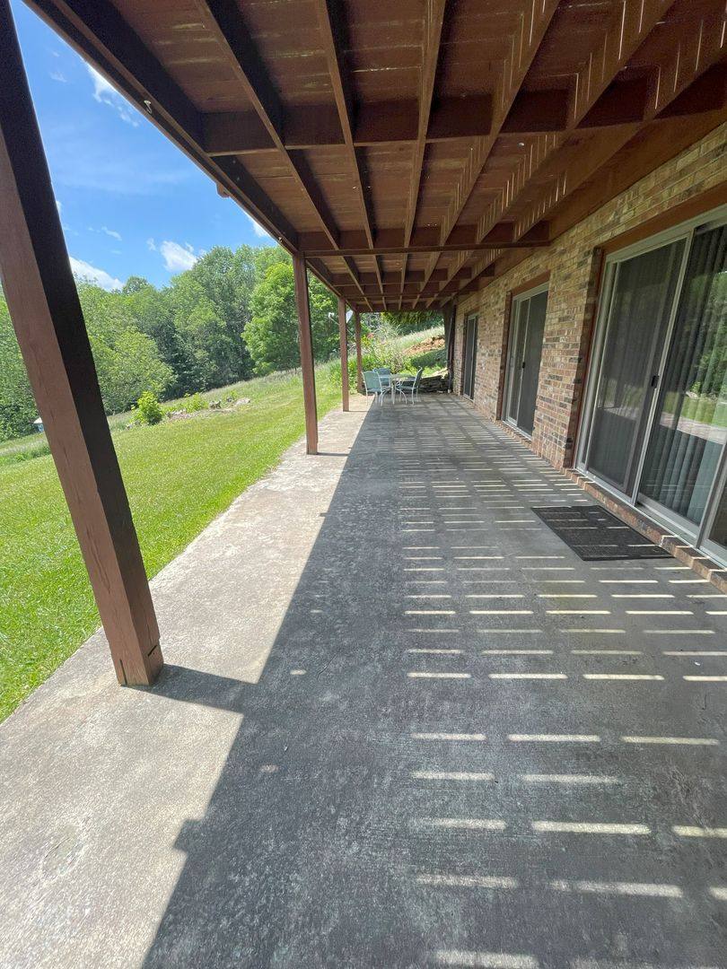 Apartment for rent at 593-B Pinnacle Dr, Boone, NC 28607