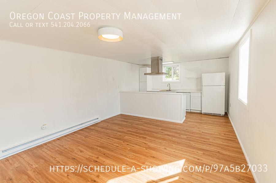 Apartment for rent at 537 SW 32nd St, Lincoln City, OR 97367