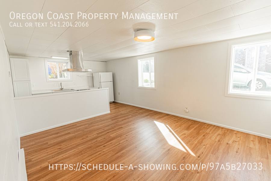 Apartment for rent at 537 SW 32nd St, Lincoln City, OR 97367