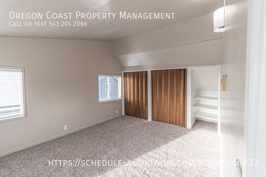 Apartment for rent at 529 SW 32nd St, Lincoln City, OR 97367