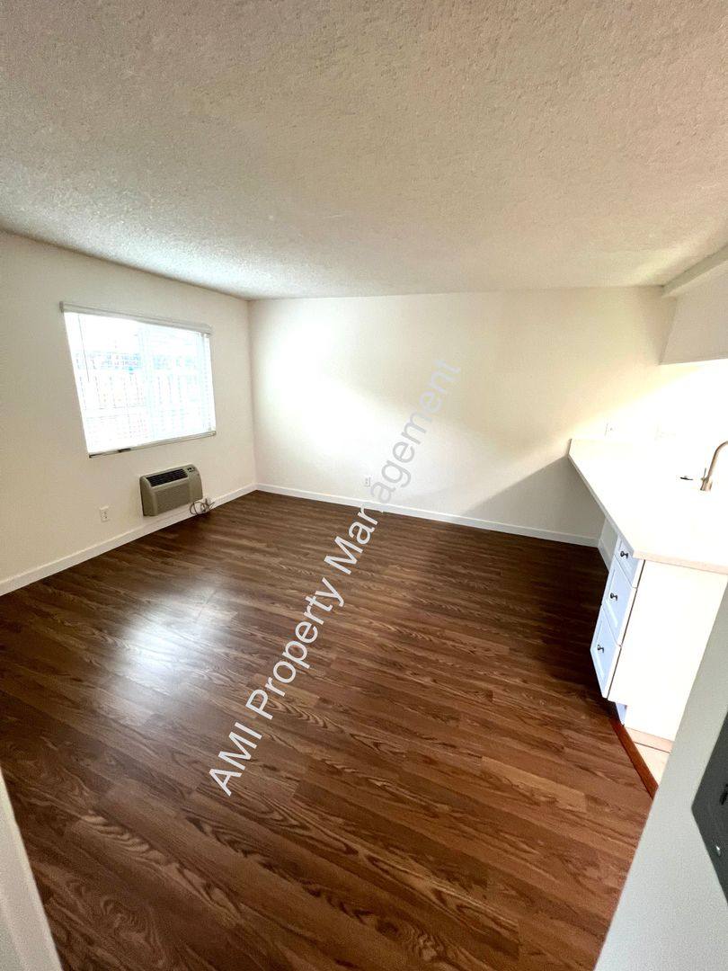 Apartment for rent at 4437 Rosebud Lane, La Mesa, CA 91941