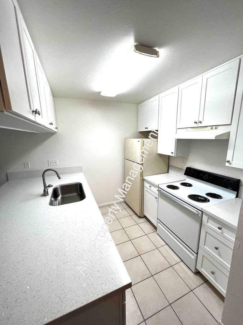 Apartment for rent at 4437 Rosebud Lane, La Mesa, CA 91941