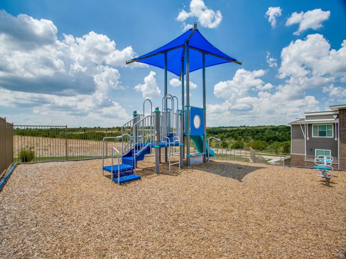 Apartment for rent at Palladium Fort Worth, 9520 Club Ridge Dr, Fort Worth, TX 76108