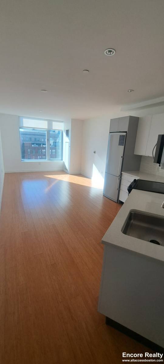 Apartment for rent at 120 Kingston St #1511, Boston, MA 02111