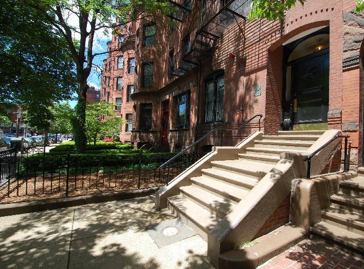 Apartment for rent at 399 Marlborough St #11, Boston, MA 02115