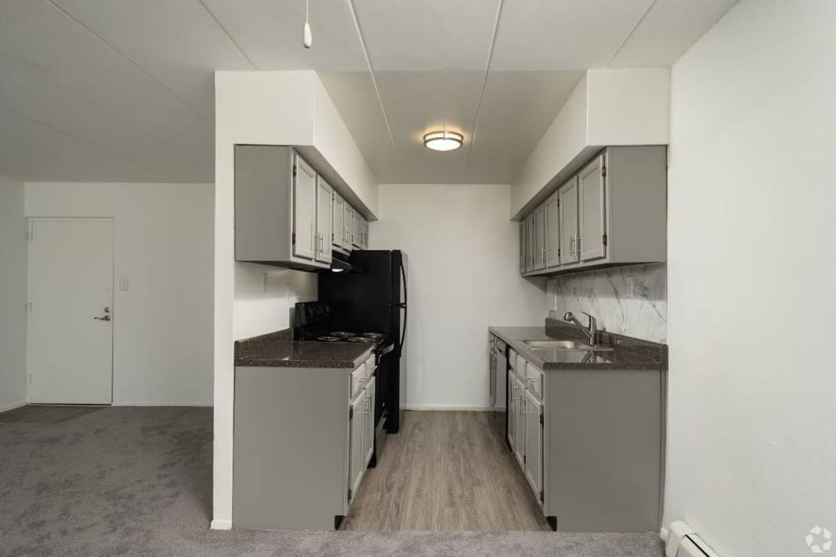 Apartment for rent at 7200 Merion Terrace, Upper Darby, PA 19082