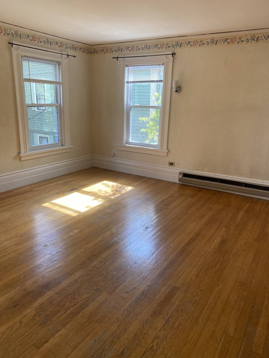 House for rent at 103 Pleasant St #2, Woburn, MA 01801