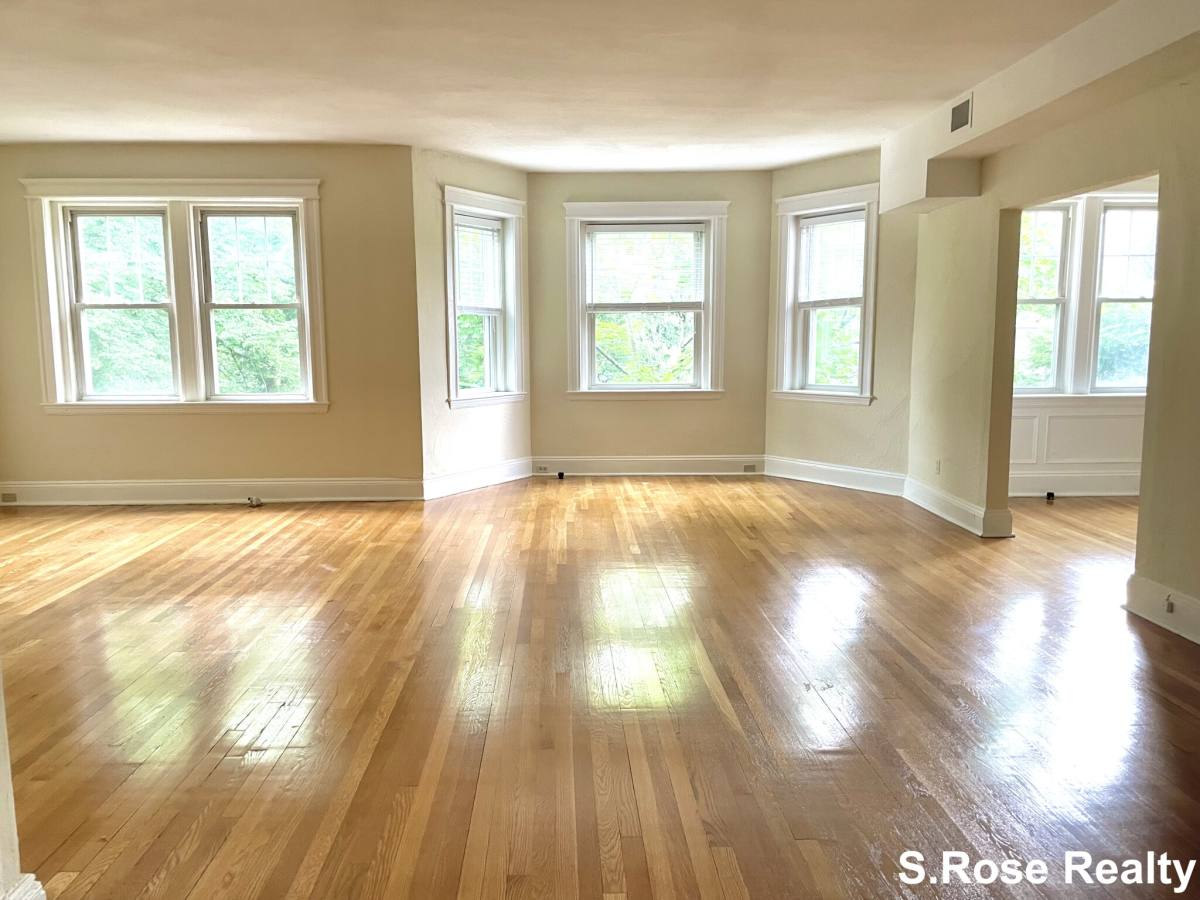 Apartment for rent at 18 Dean Rd #3, Brookline, MA 02445