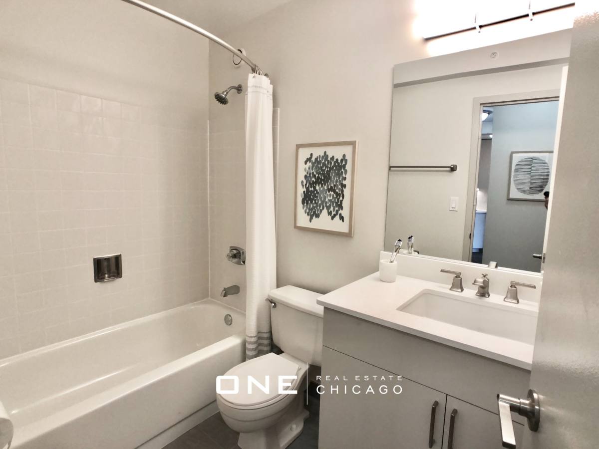 Apartment for rent at 330 W Illinois #2, Chicago, IL 60654