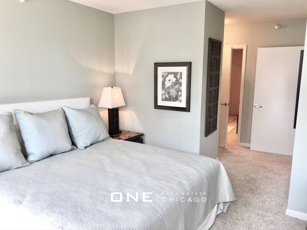 Apartment for rent at 337 N Desplaines #3, Chicago, IL 60661