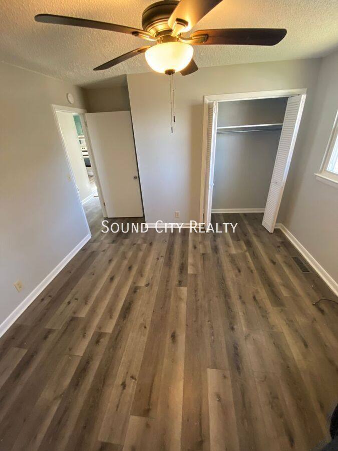 Apartment for rent at 923-B Oak Vale Dr, Hermitage, TN 37076