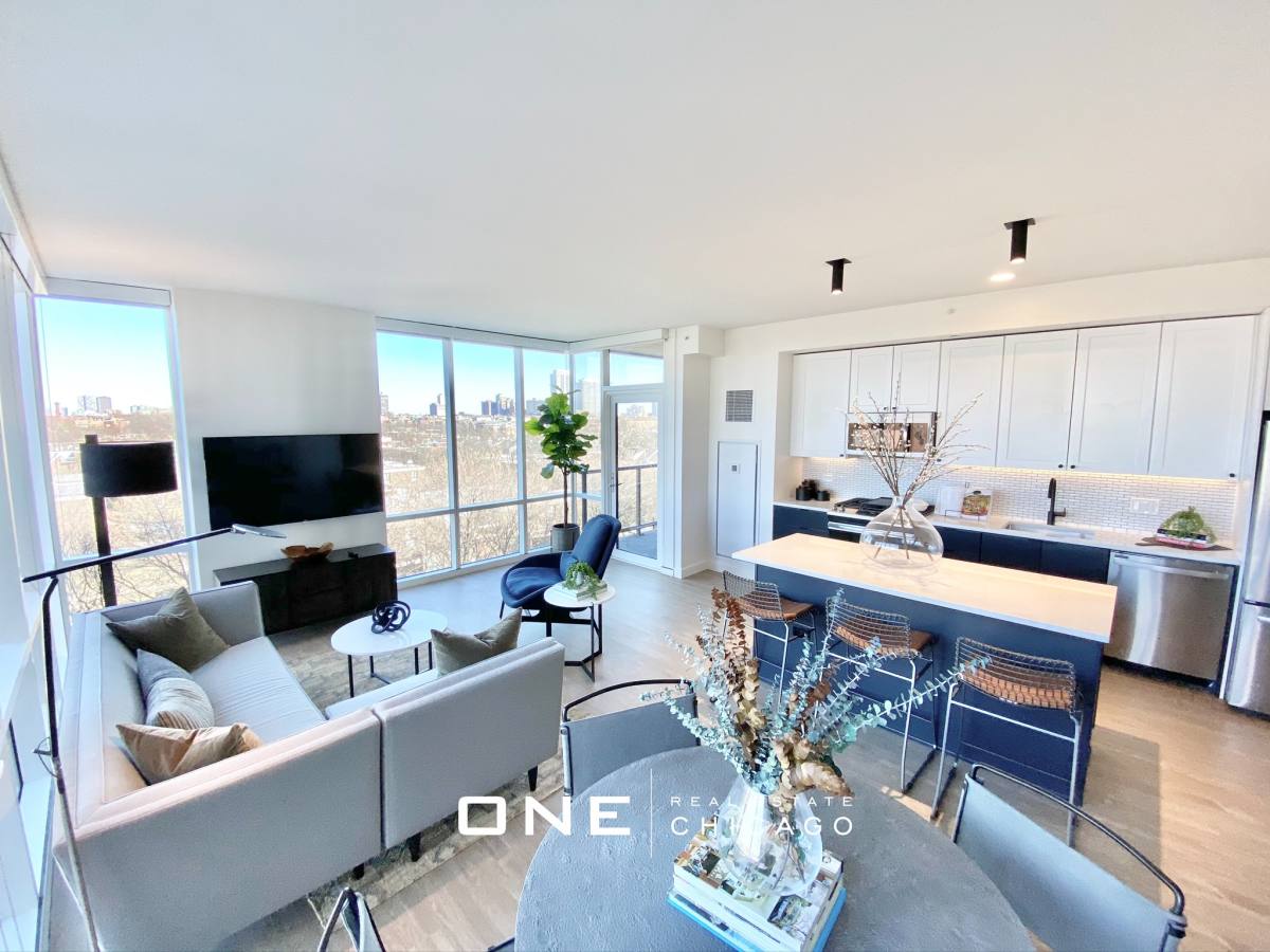 Apartment for rent at 633 W N, Chicago, IL 60610