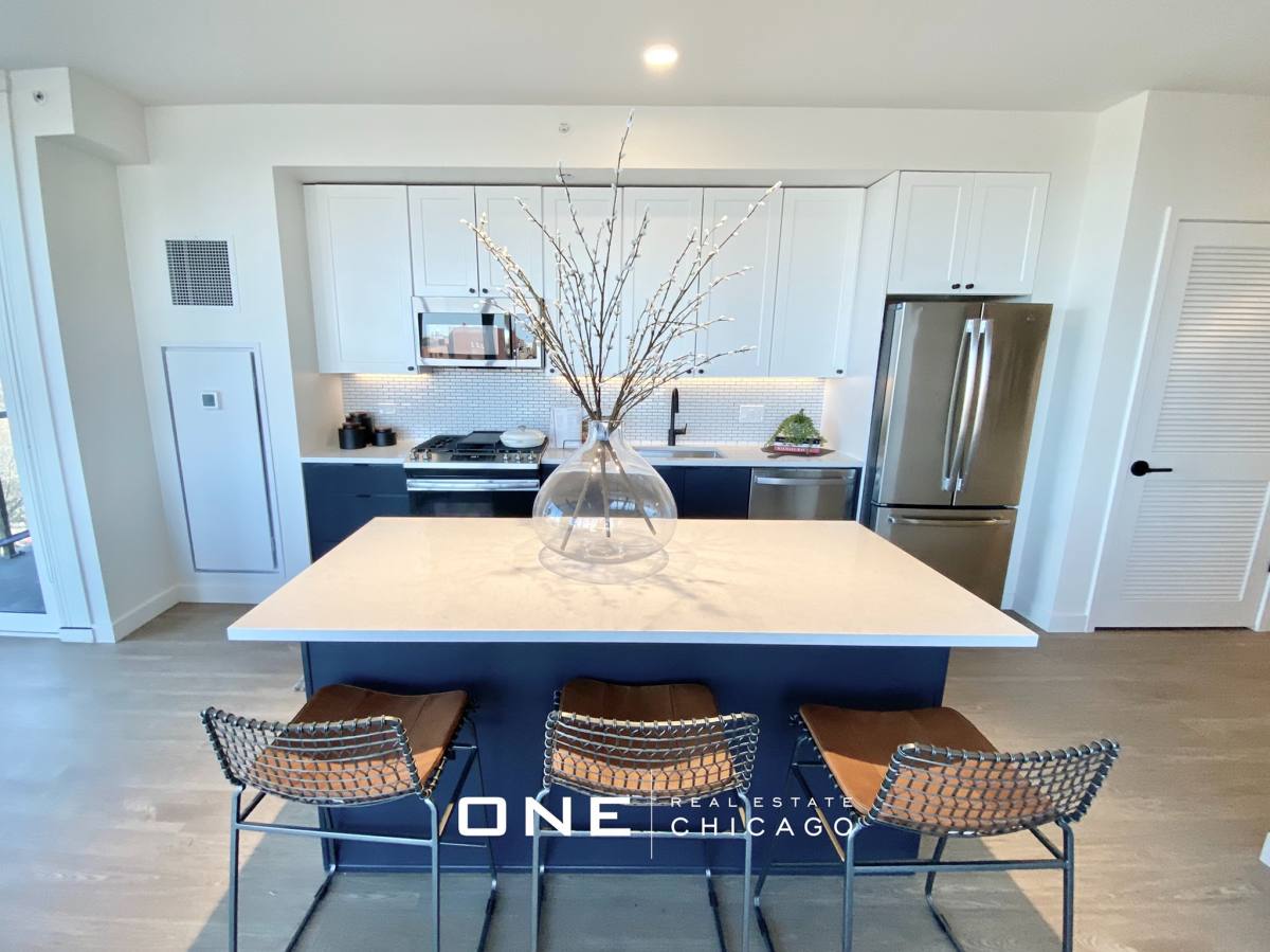 Apartment for rent at 633 W N, Chicago, IL 60610