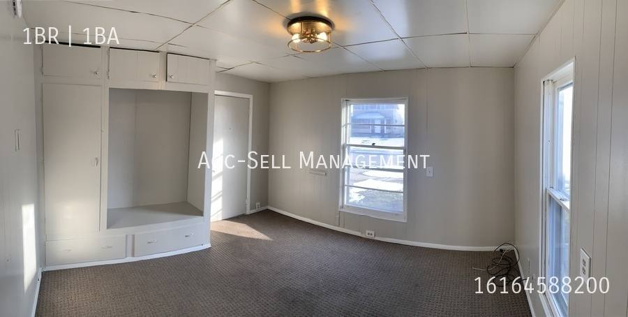 Apartment for rent at 825 Evergreen St SE #WEST, Grand Rapids, MI 49507