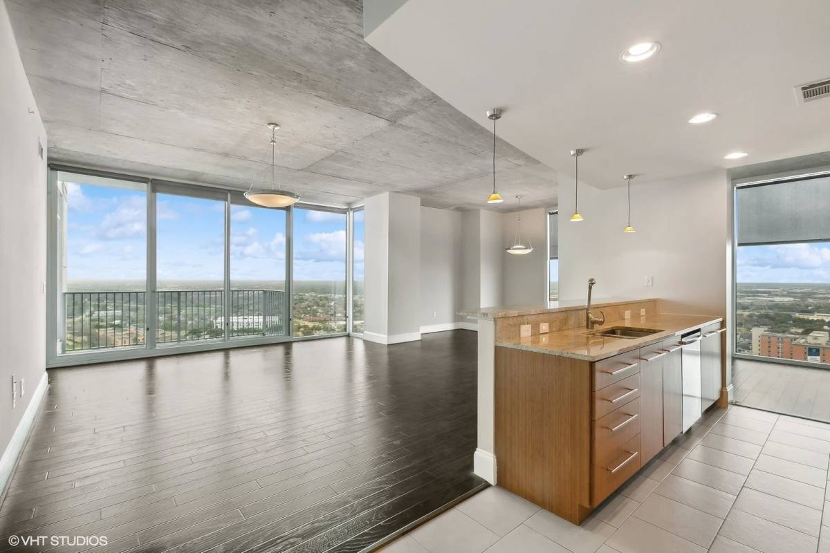 Apartment for rent at 5927 Almeda Rd #AHP2, Houston, TX 77004