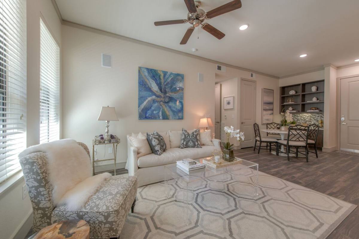 Apartment for rent at 1800 Saint Joseph Parkway #THD1, Houston, TX 77003