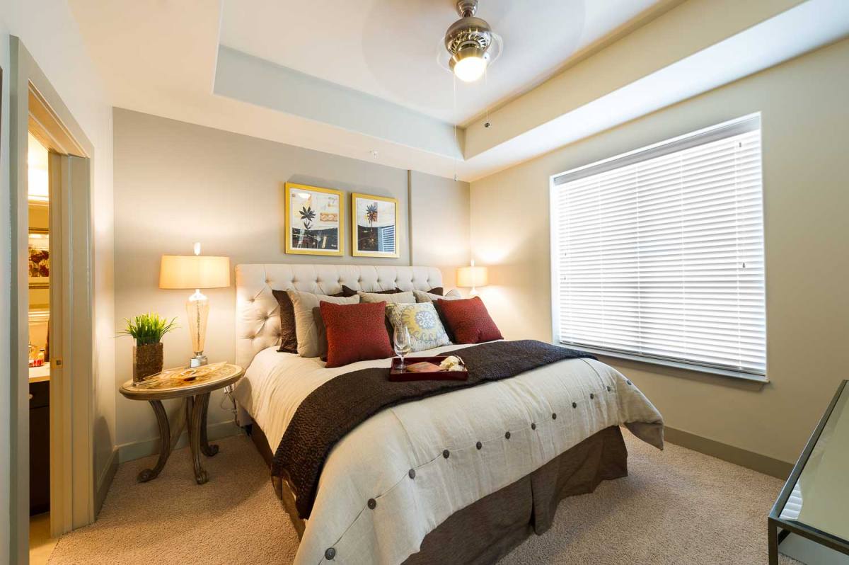 Apartment for rent at 1340 W Gray St #CWG2, Houston, TX 77019