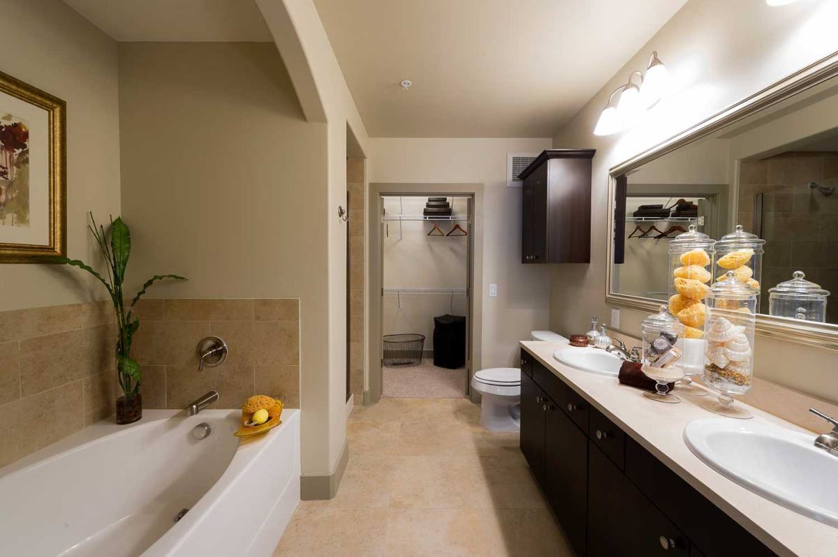 Apartment for rent at 1340 W Gray St #CWG2, Houston, TX 77019