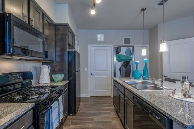 Apartment for rent at 13555 Cullen Blvd #SLC1, Houston, TX 77047