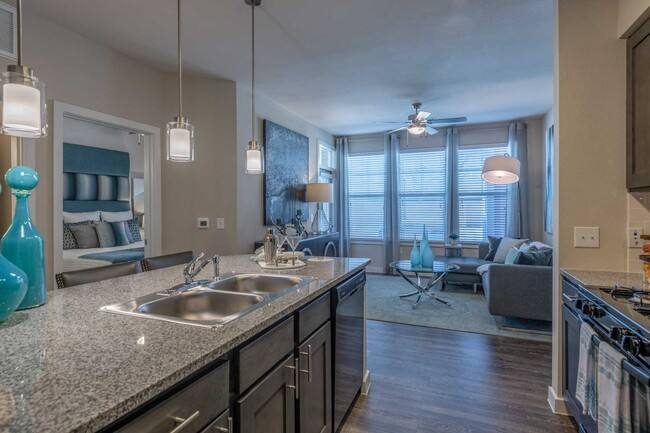 Apartment for rent at 13555 Cullen Blvd #SLC1, Houston, TX 77047