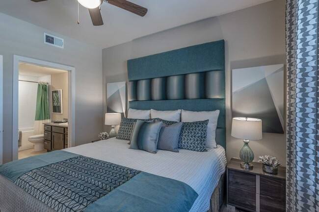 Apartment for rent at 13555 Cullen Blvd #SLC1, Houston, TX 77047